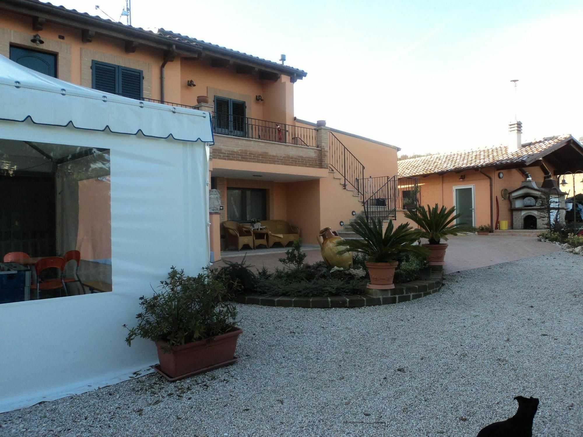 Agriturismo Le Vigne Fermo Dış mekan fotoğraf