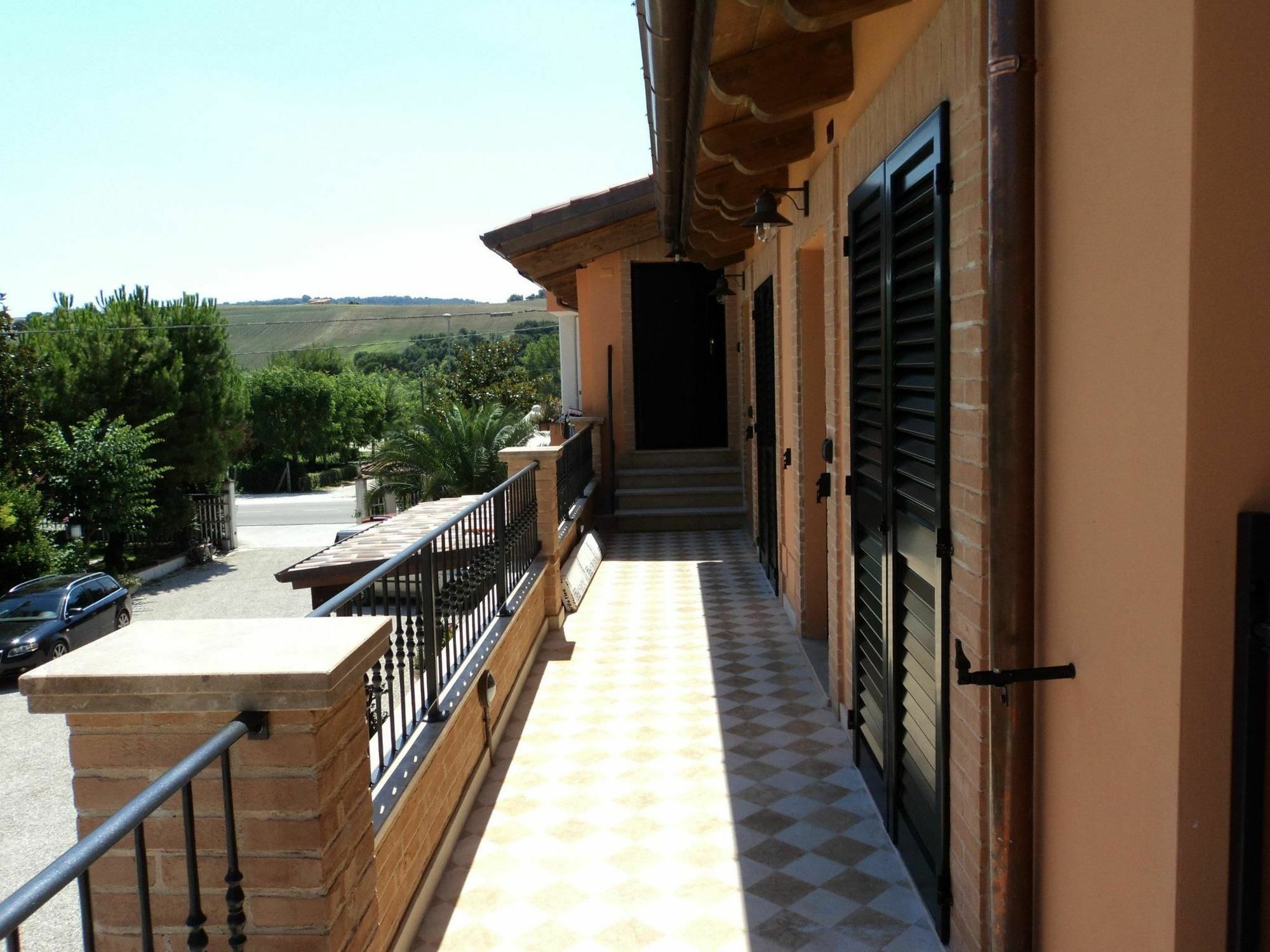 Agriturismo Le Vigne Fermo Dış mekan fotoğraf