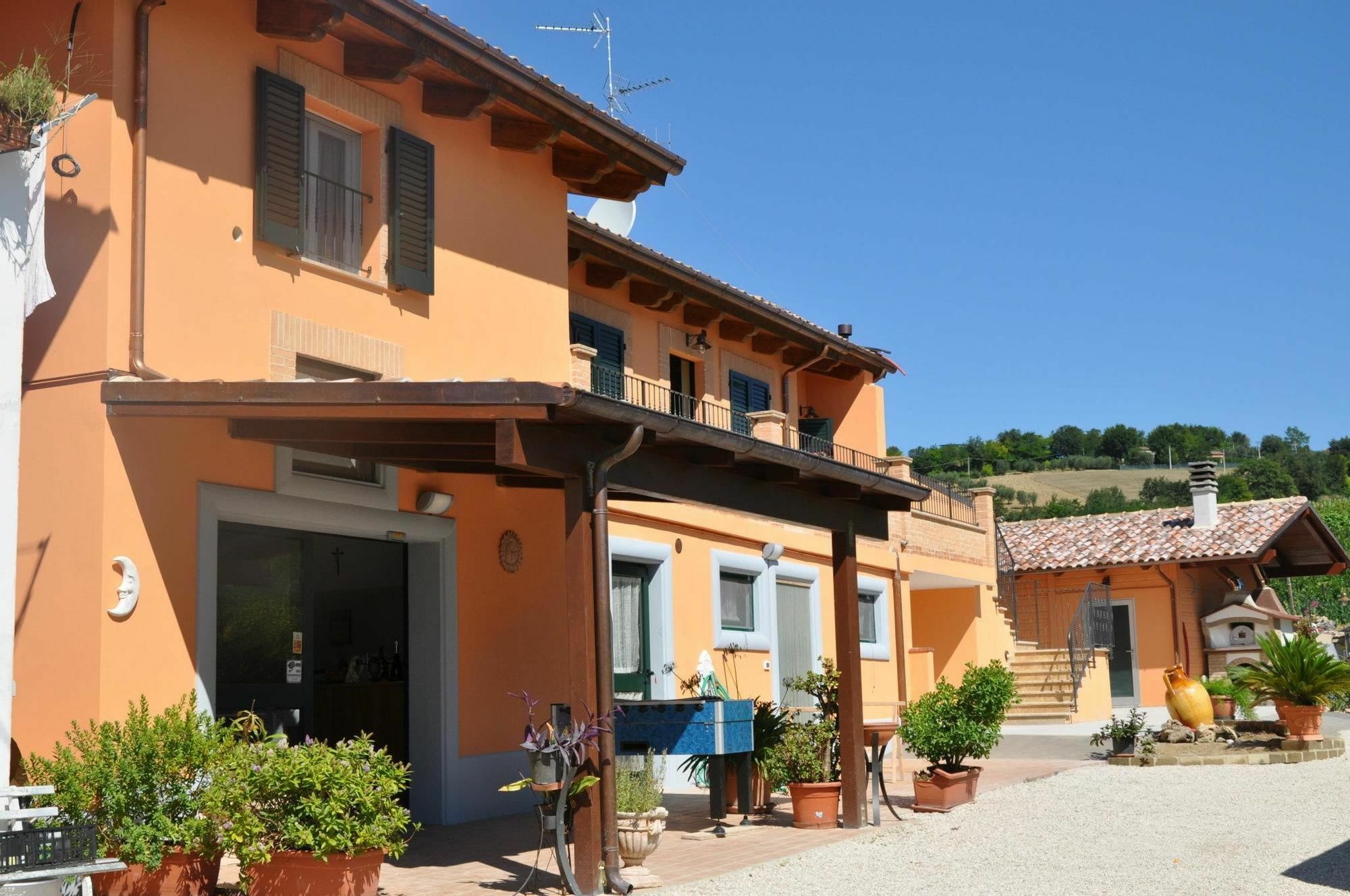 Agriturismo Le Vigne Fermo Dış mekan fotoğraf